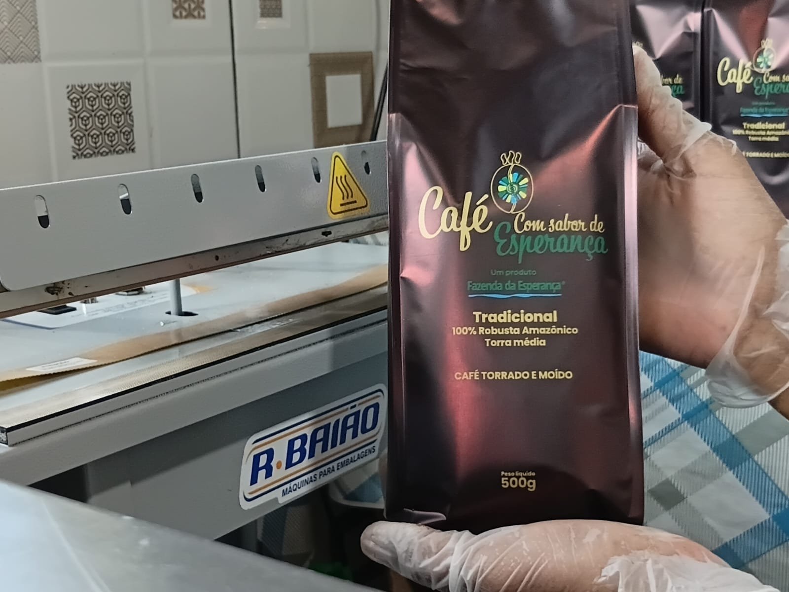 Pacote recem-selado na producao
